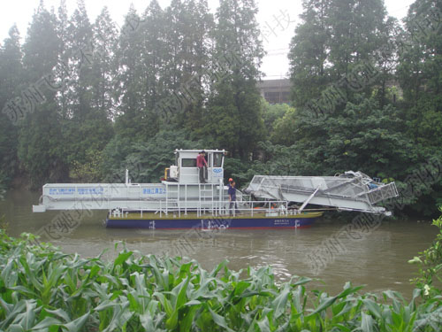 钱塘 江河道保洁船